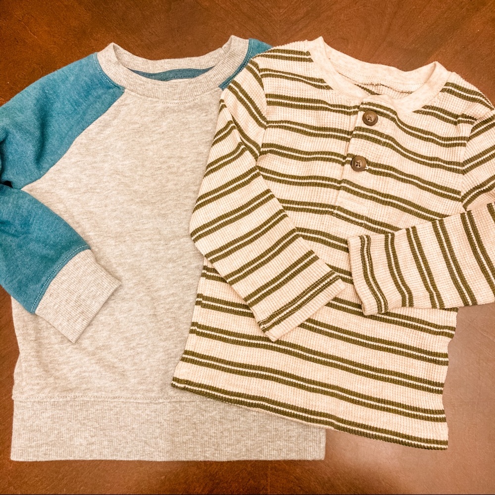 🌸 3 for $12! Bundle of two long-sleeve shirts